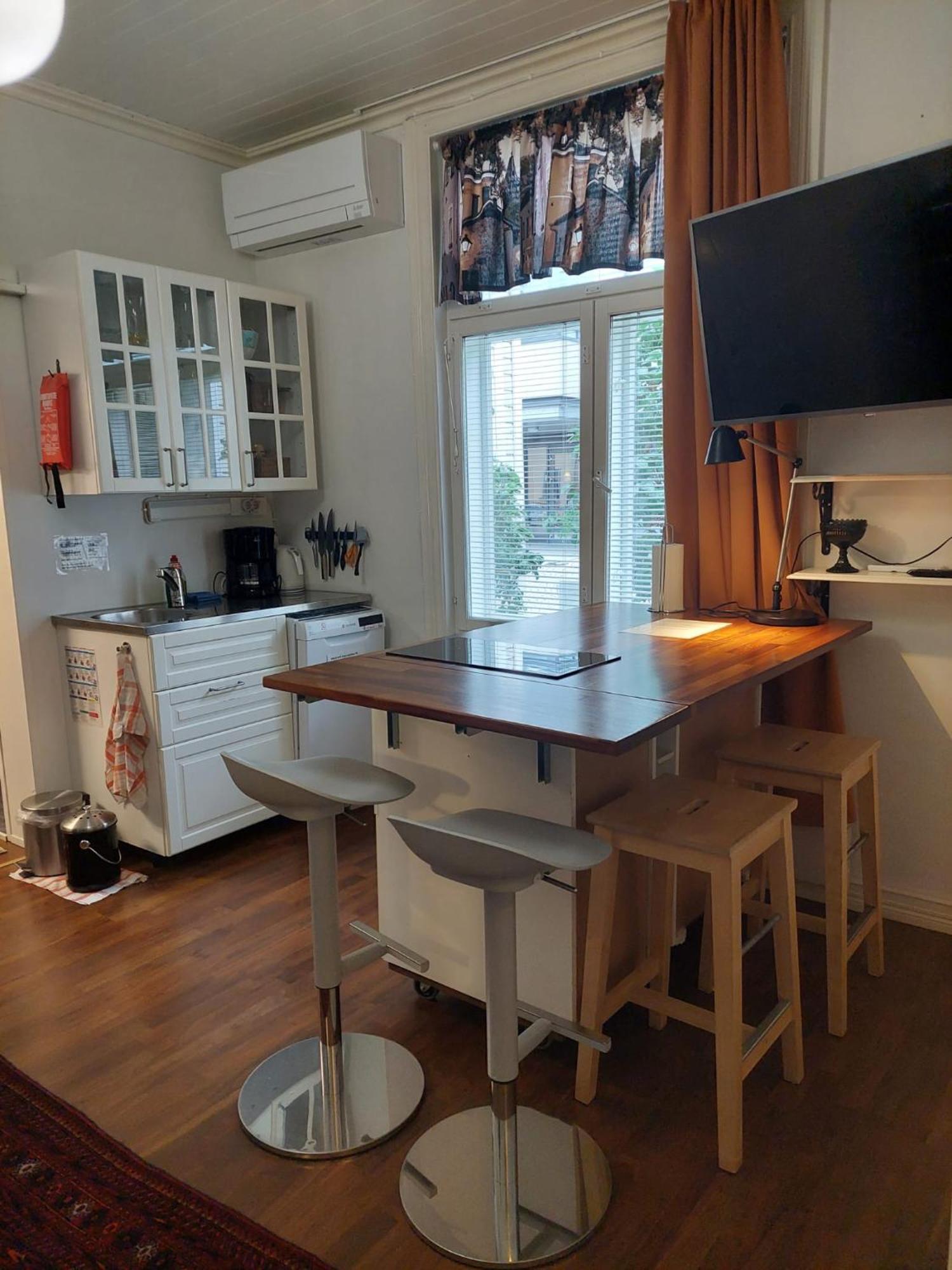 Remontoitu Asunto Vanhassa Talossa - Renovated Apartment At The Heart Of Turku Extérieur photo